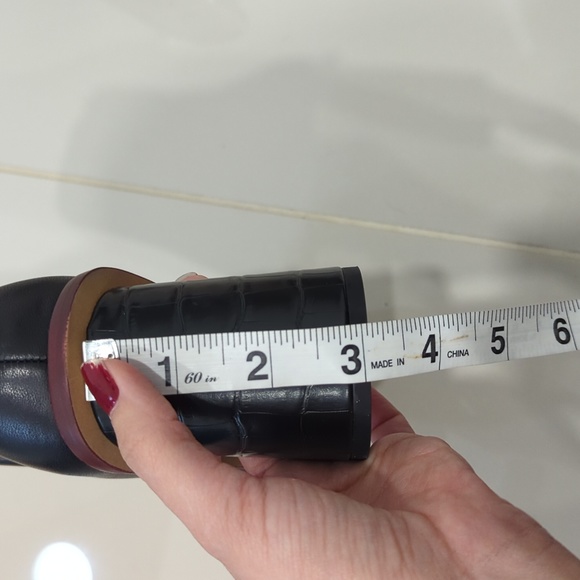 NWB Dolce Vita Timone Booties sz 6 - Picture 6 of 6